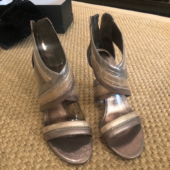 Adrianna papell metallic heels - Picture 4 of 4